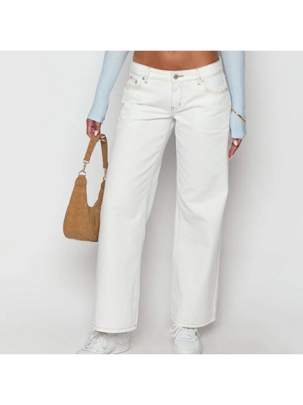 722 NWT Beginning Boutique Clara Star White Denim Low Rise Jeans Size US 6v